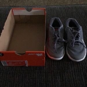 Boys Nike size 4